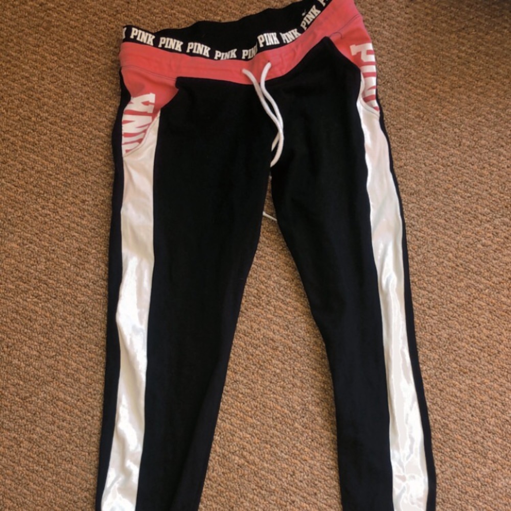 PINK Leggings